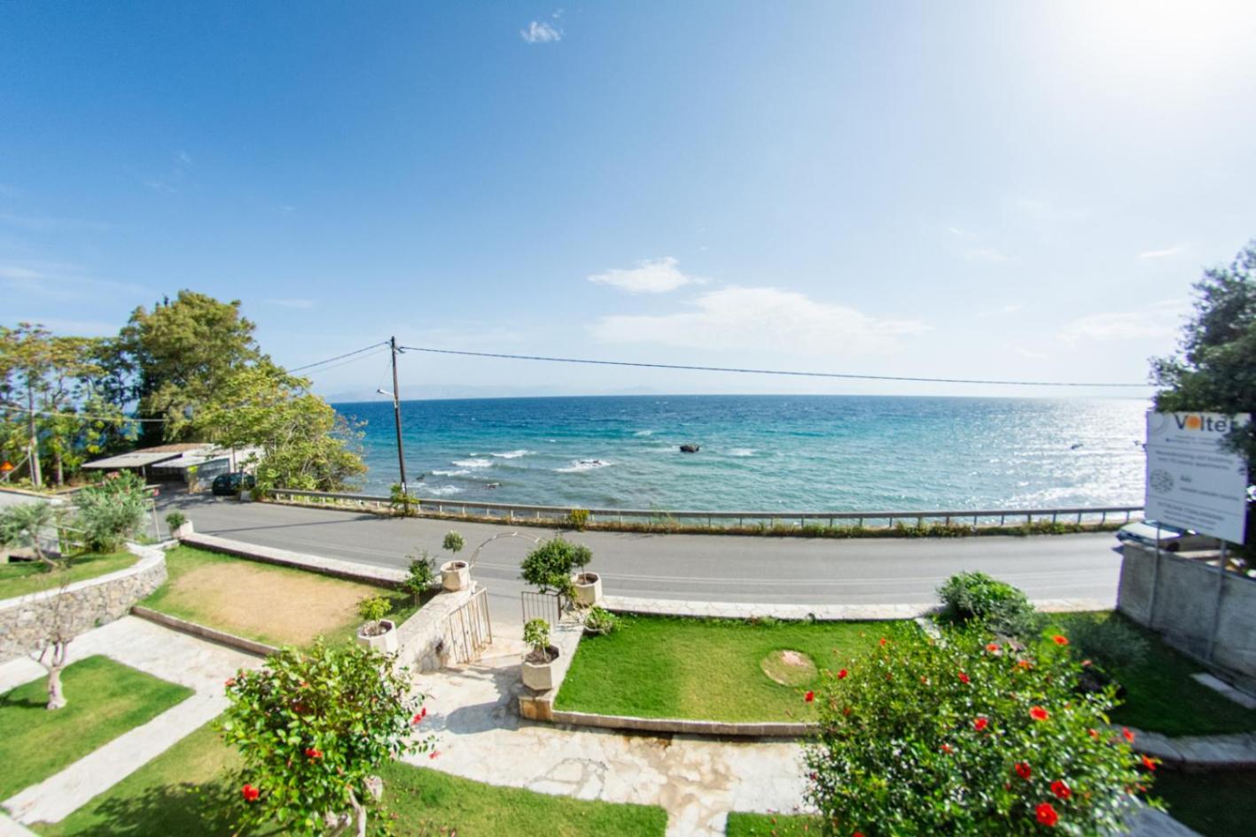 Kaiser Luxury Suites Achilleion Экстерьер фото