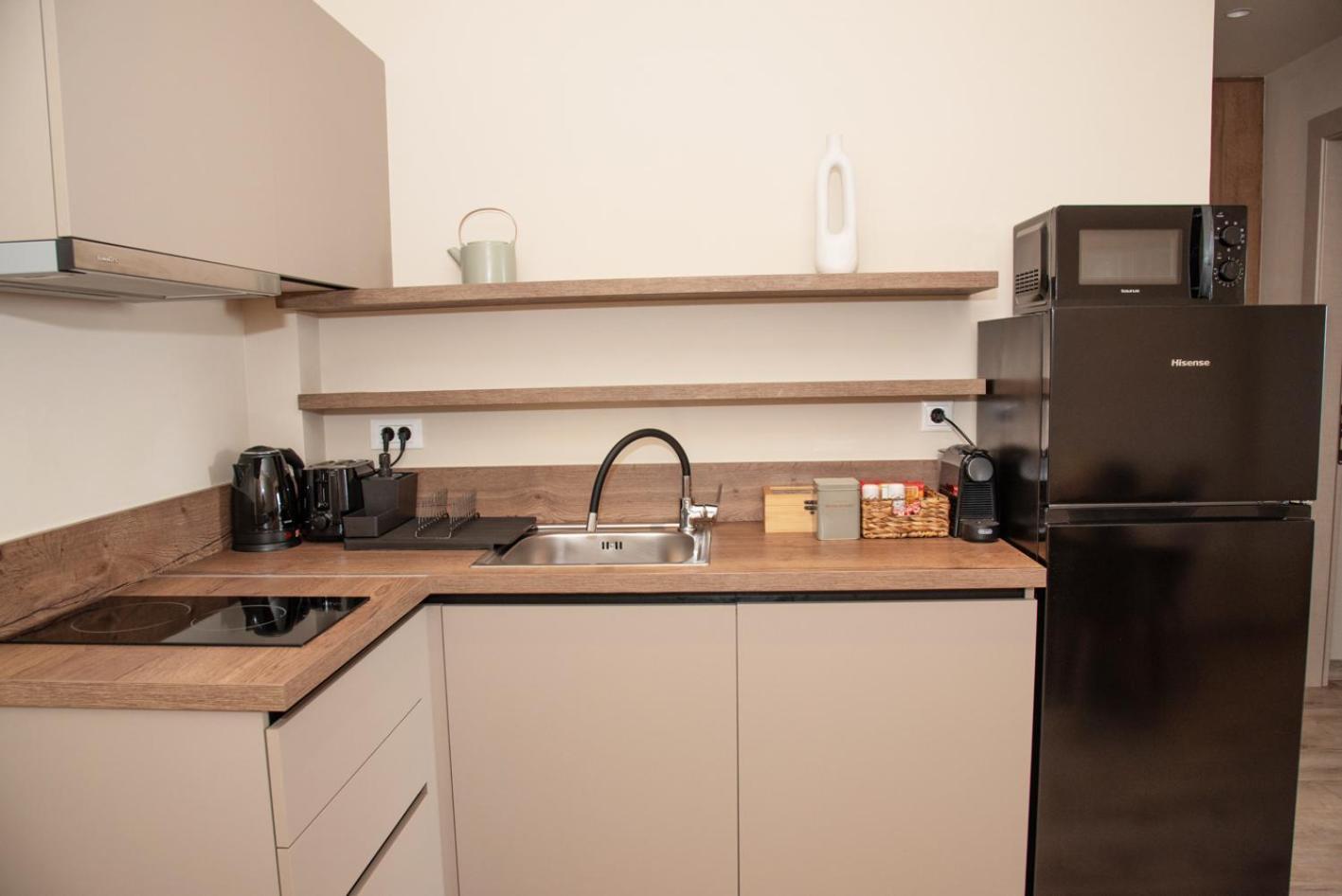 Kaiser Luxury Suites Achilleion Экстерьер фото