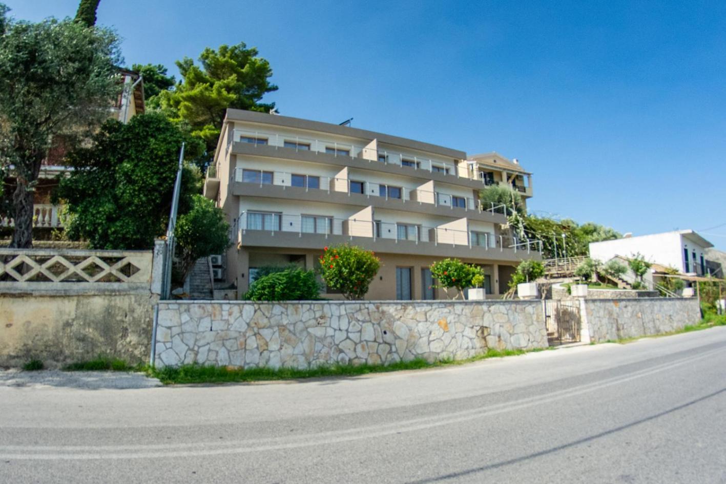Kaiser Luxury Suites Achilleion Экстерьер фото