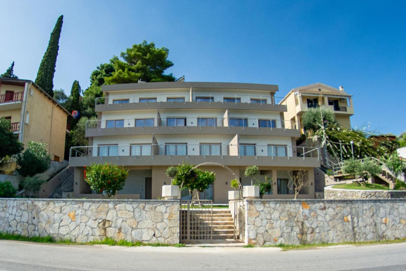 Kaiser Luxury Suites Achilleion Экстерьер фото