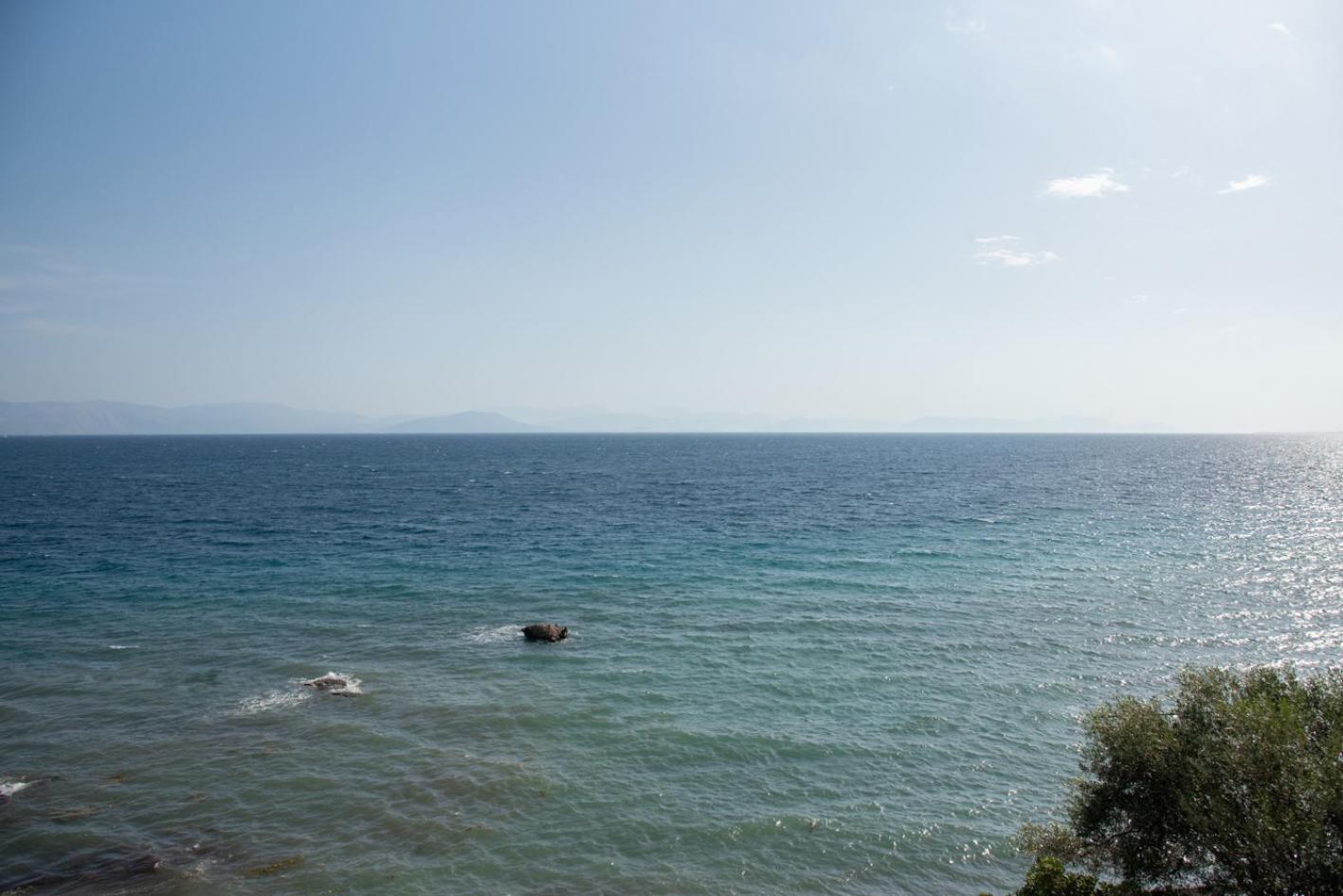 Kaiser Luxury Suites Achilleion Экстерьер фото